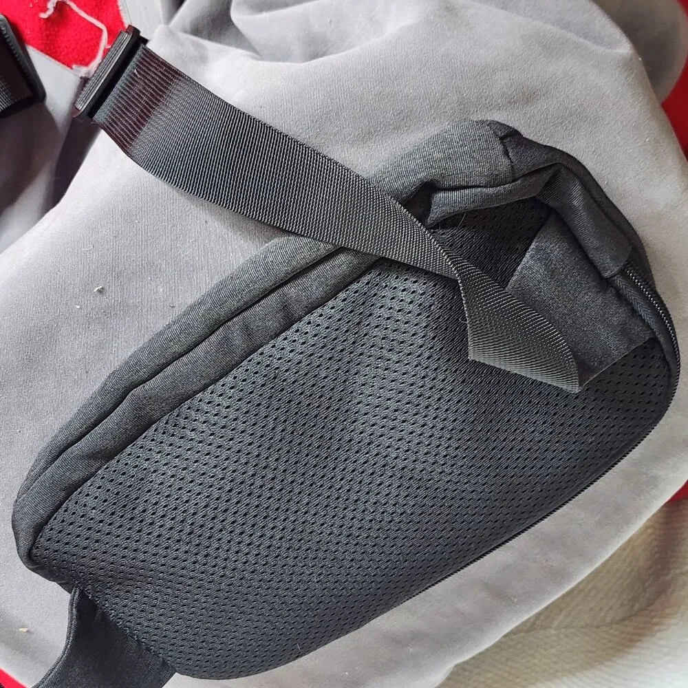 XQXA Lightweight Lined Black Mesh Backed Hip Fanny Travel Pack with Adjust Strap